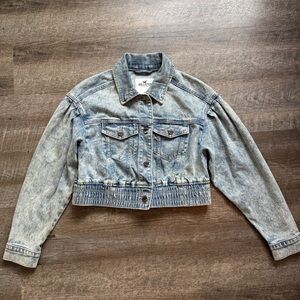 Hollister light wash elastic cropped denim jacket size XS